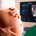 quando o bebê começa a se mexer na barriga da mãe
