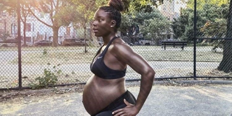 linha esportiva da nike para grávidas possibilita que elas sigam na ativa