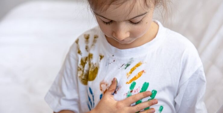 Roupa de bebê e criança: Como tirar manchas?